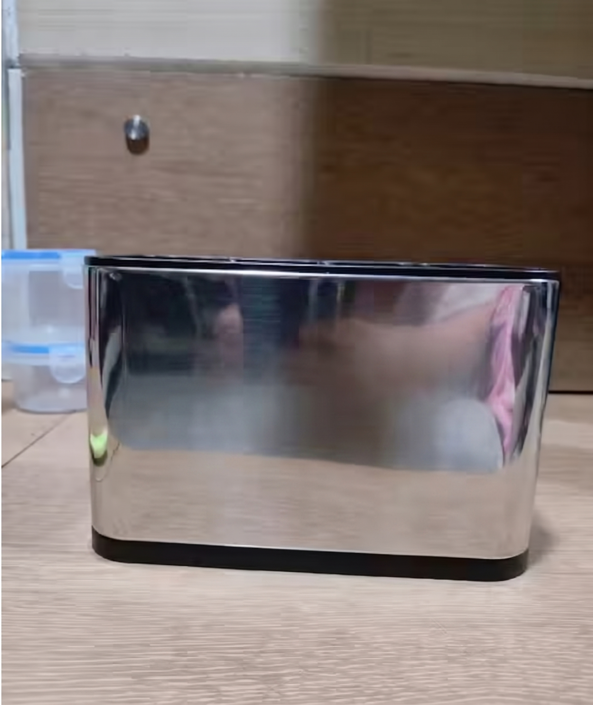 Customer photo - compact organizer on counter